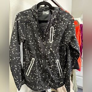 Under Armour Women’s Raincoat (small)